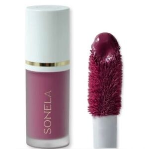 Sonela beauty Blissful Moment Dewy Liquid Blush - Berry - Cloud Nine